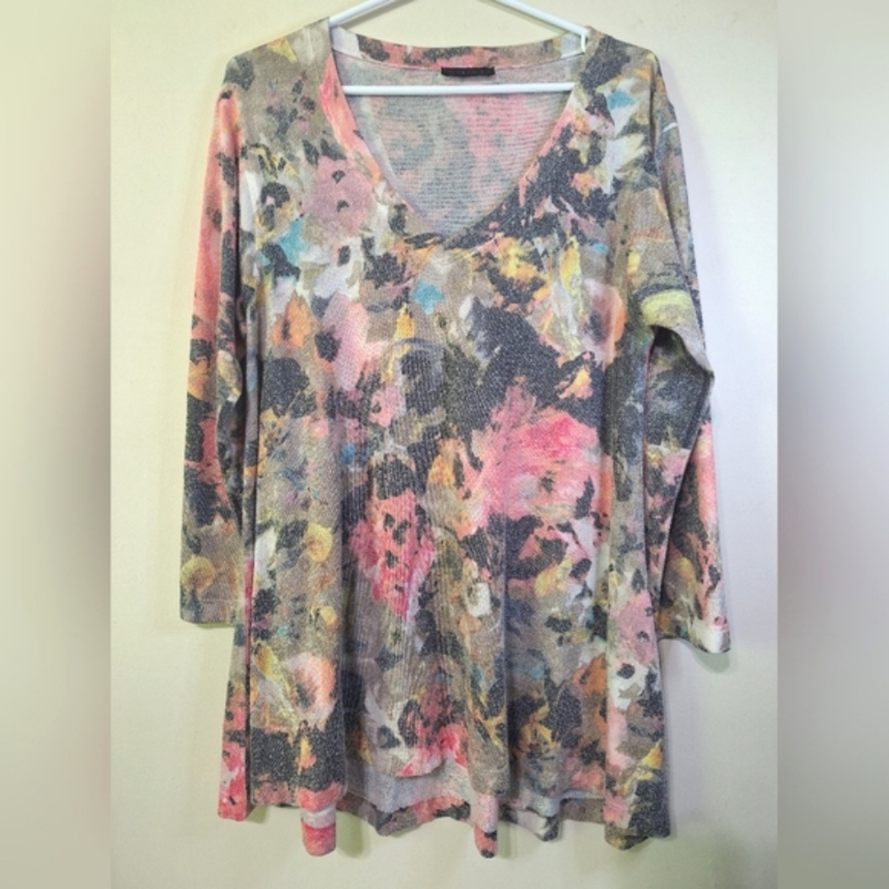 🇺🇲 Nally & Millie L Modal Blend 3/4 Sleeve Knit Faded Look Floral Tunic
